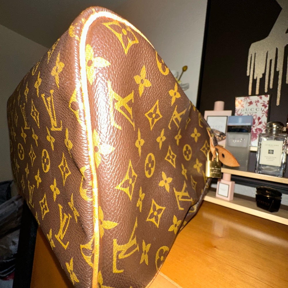 Louis Vuitton Monogram Speedy 30 - Picture 6 of 10